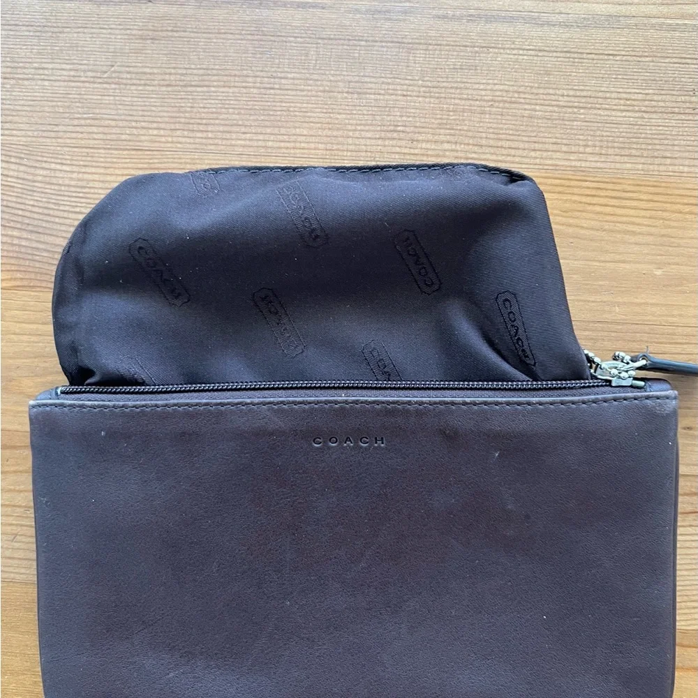 Coach Pouch - Picture 6 of 8